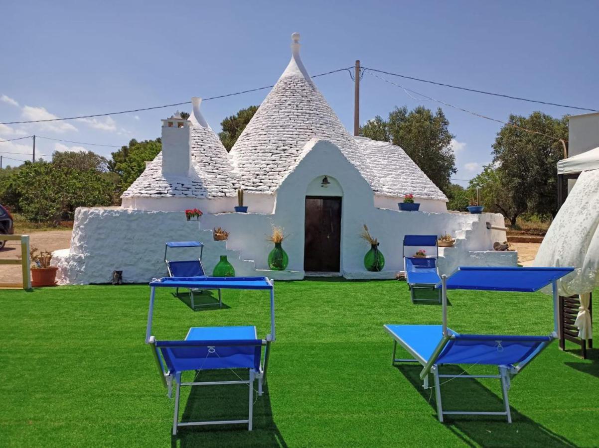 Trullo Libellula Villa เชจลีเมสซาปิกา ภายนอก รูปภาพ